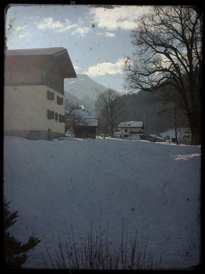 Haus Fless 7 Apartment Klosters Exterior photo